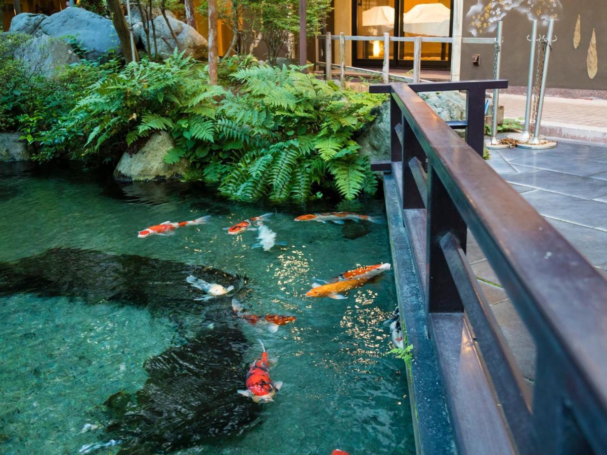 Japanese Onsen Ryokan Kohakuen Fuefuki Buitenkant foto
